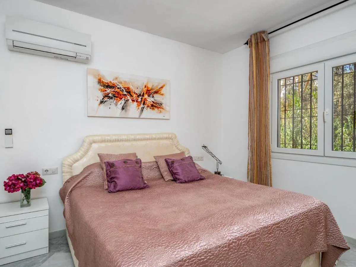 Villa Villa Juna By Interhome 베날마데나코스타